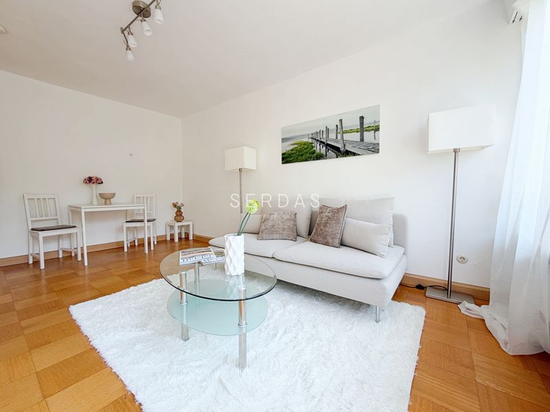 Helle 2-Zimmer-Wohnung mit 2 Balkonen in begehrter Lage von Stuttgart-West
